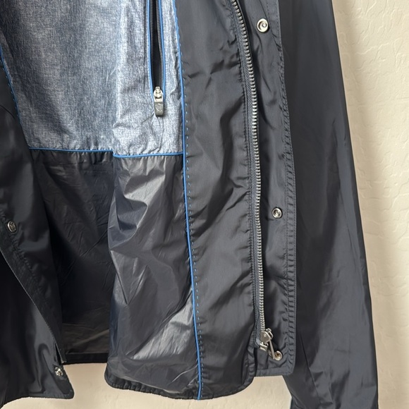 Massimo Dutti Lightweight Windbreaker Jacket Navy - Picture 5 of 8